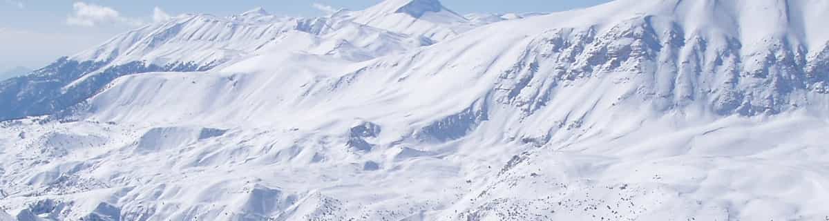 station de ski enneigée